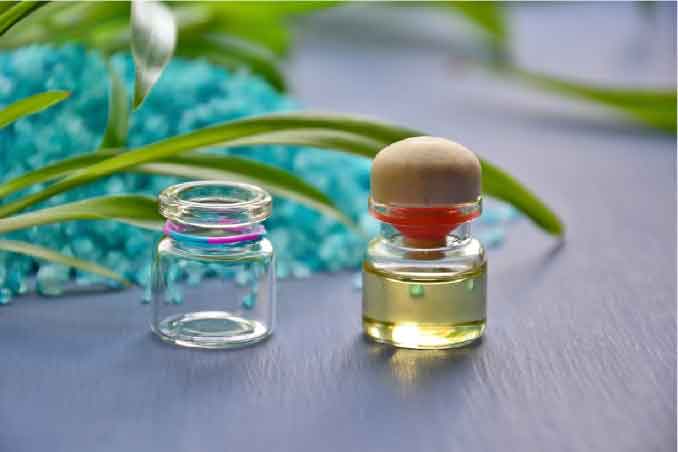 You are currently viewing Personal Uses of Essential Oils :